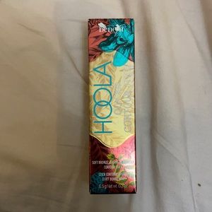 Benefit- Hoola Quickie Contour stick